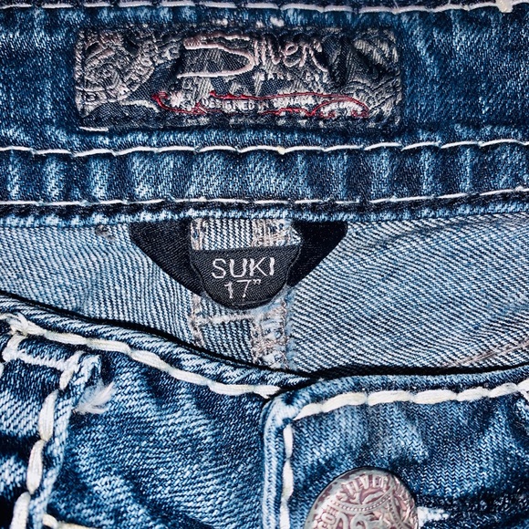 Suki 17” by Silver Jeans Co. EUC!!! Size 25 - Picture 2 of 8